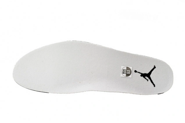 One Kick AQ9129-001 4 WMNS Air Jordan Moments Frozen 0801
